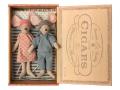 Souris poupée de maman et papa dans une boîte à cigares et Happy Camper Tent, Mouse - Maileg - BU011