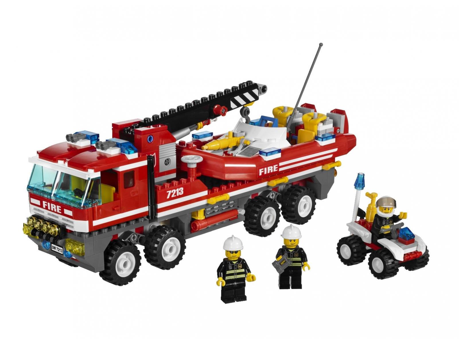 Lego - Le camion tout-terrain et le bateau des pompiers